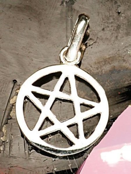 Bild von Pentagramm mit Rand Anhänger, klein