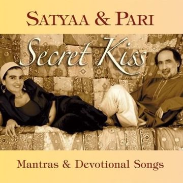Bild von Satyaa & Pari: Secret Kiss (GEMA-Frei) (CD)