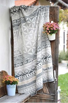 Bild von Plaid-Decke Blume des Lebens in silber/grau von The Spirit of OM