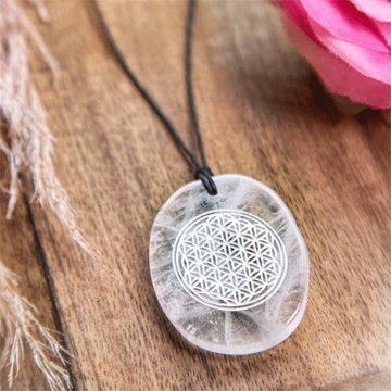 Bild von Energie-Amulett Blume des Lebens, Bergkristall, Ø ca. 3 cm